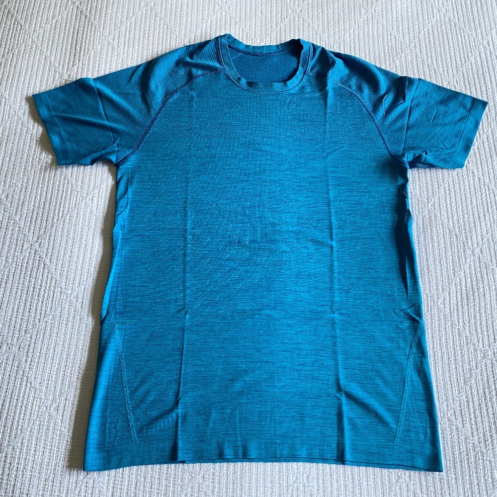 Lululemon Metal Vent Tech Short Sleeve Shirt